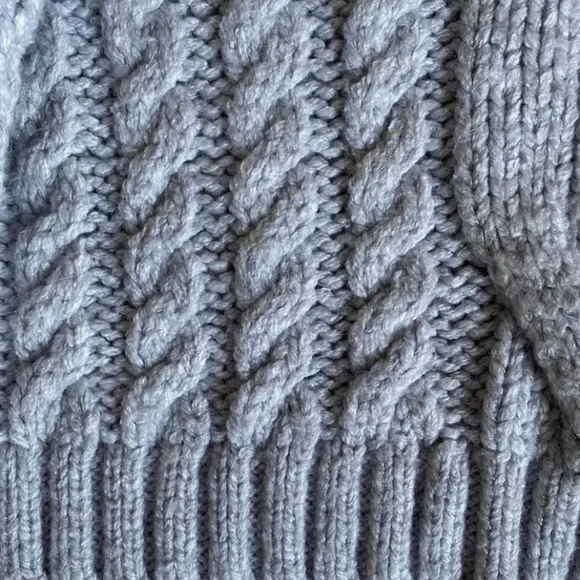 Aerie Gray Cable Knit Sweater - Picture 2 of 4